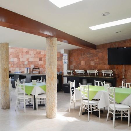 Hotel Las Golondrinas بلايا ديل كارمن المظهر الخارجي الصورة
