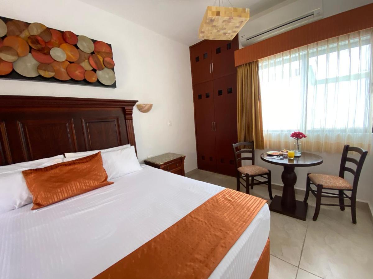 Hotel Las Golondrinas بلايا ديل كارمن المظهر الخارجي الصورة
