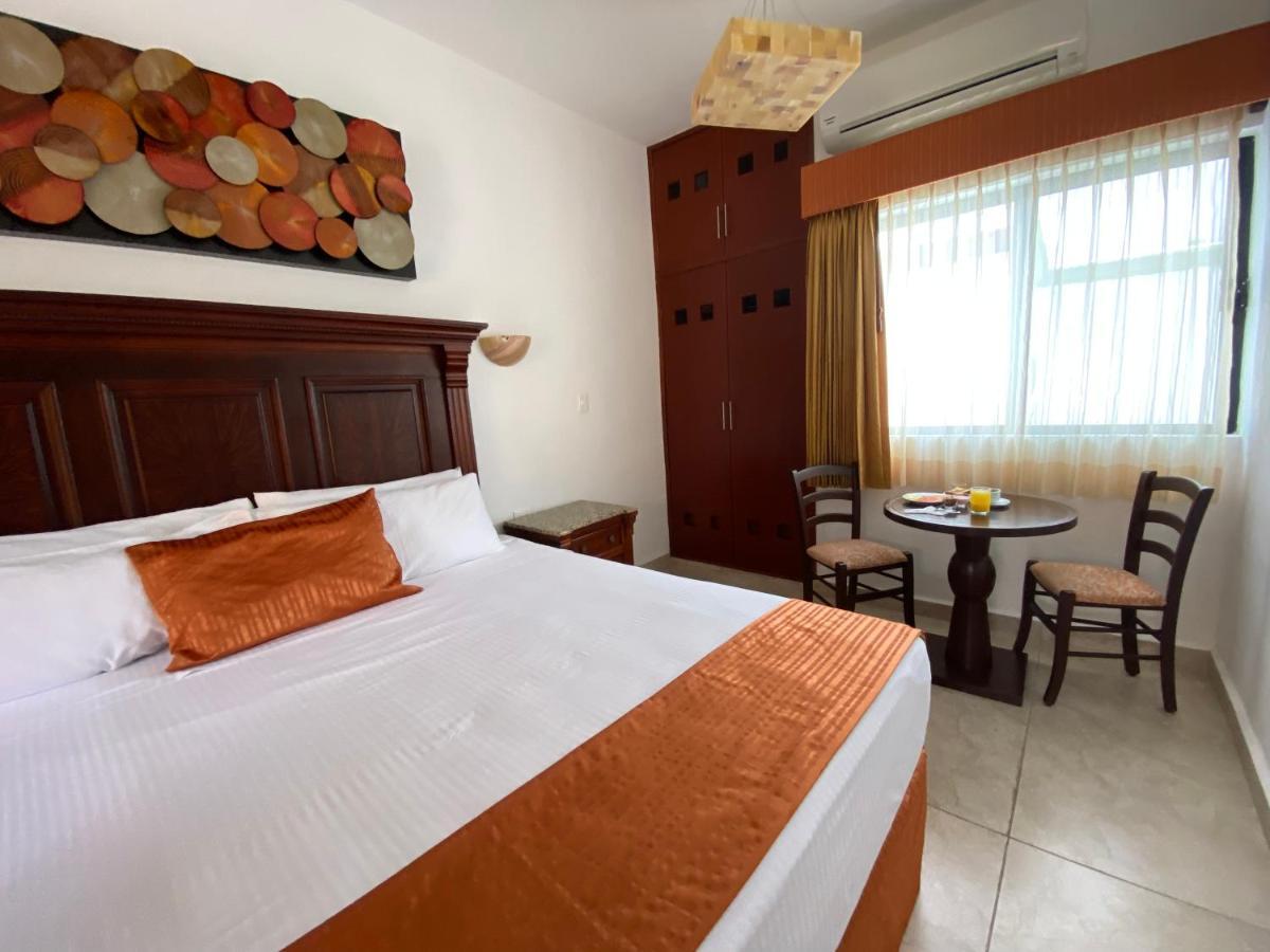 Hotel Las Golondrinas بلايا ديل كارمن المظهر الخارجي الصورة