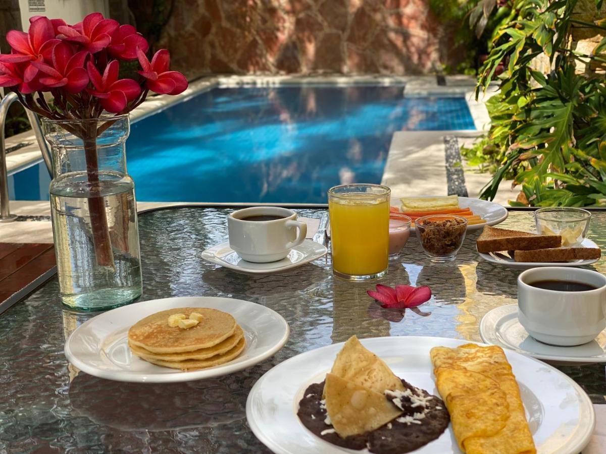 Hotel Las Golondrinas بلايا ديل كارمن المظهر الخارجي الصورة