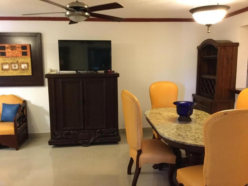 Hotel Las Golondrinas بلايا ديل كارمن الغرفة الصورة